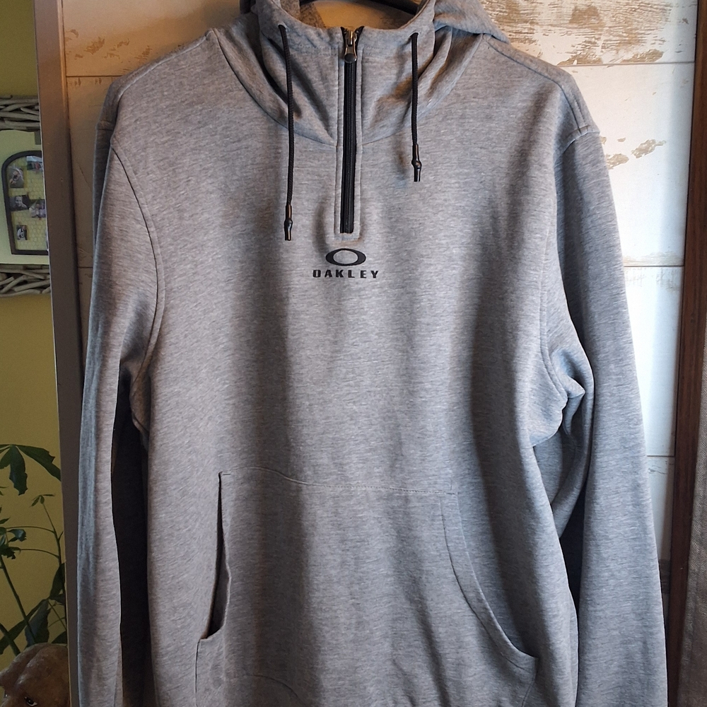 Oakley Performance Heather Gray Quarter-Zip Hoodie XXL